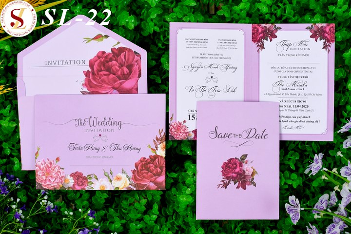 Thiệp cưới màu hồng SL22