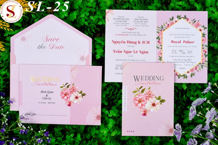 Thiệp cưới màu hồng SL25
