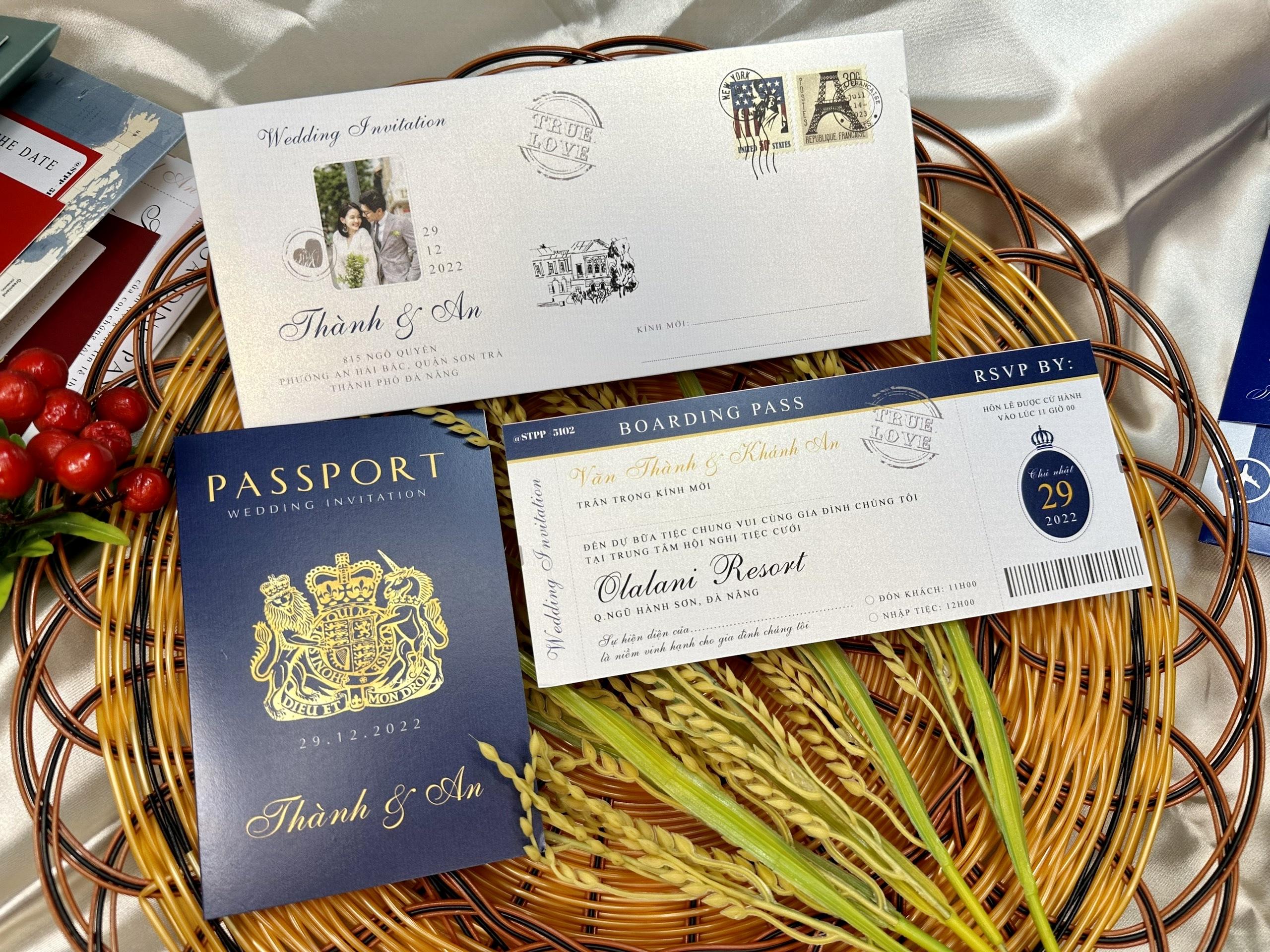Thiệp cưới Passport  TCPP5102 giấy mỹ thuật cao cấp màu xanh dương TTK